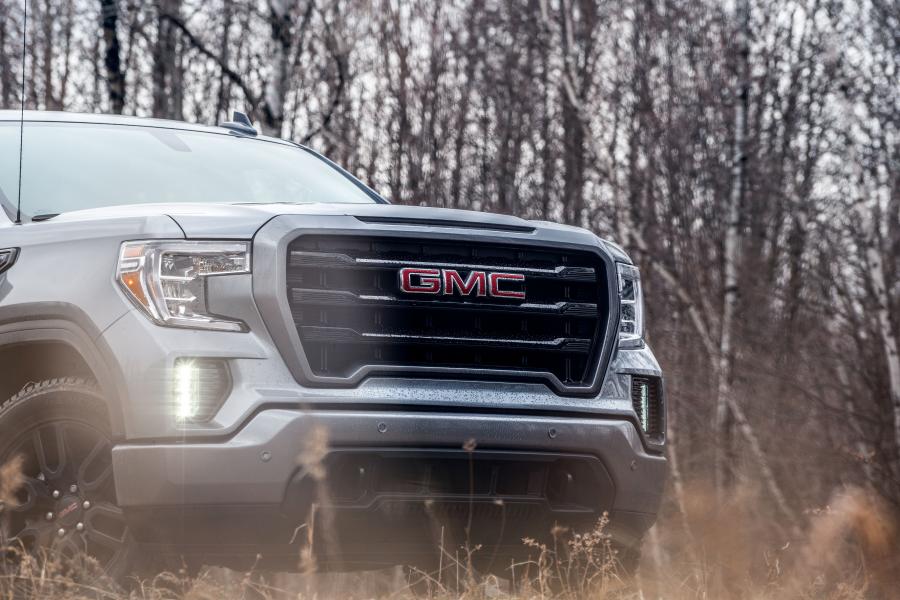 Детали экстерьера GMC Sierra Elevation Crew Cab 2018 года  (фото 25 из 29)